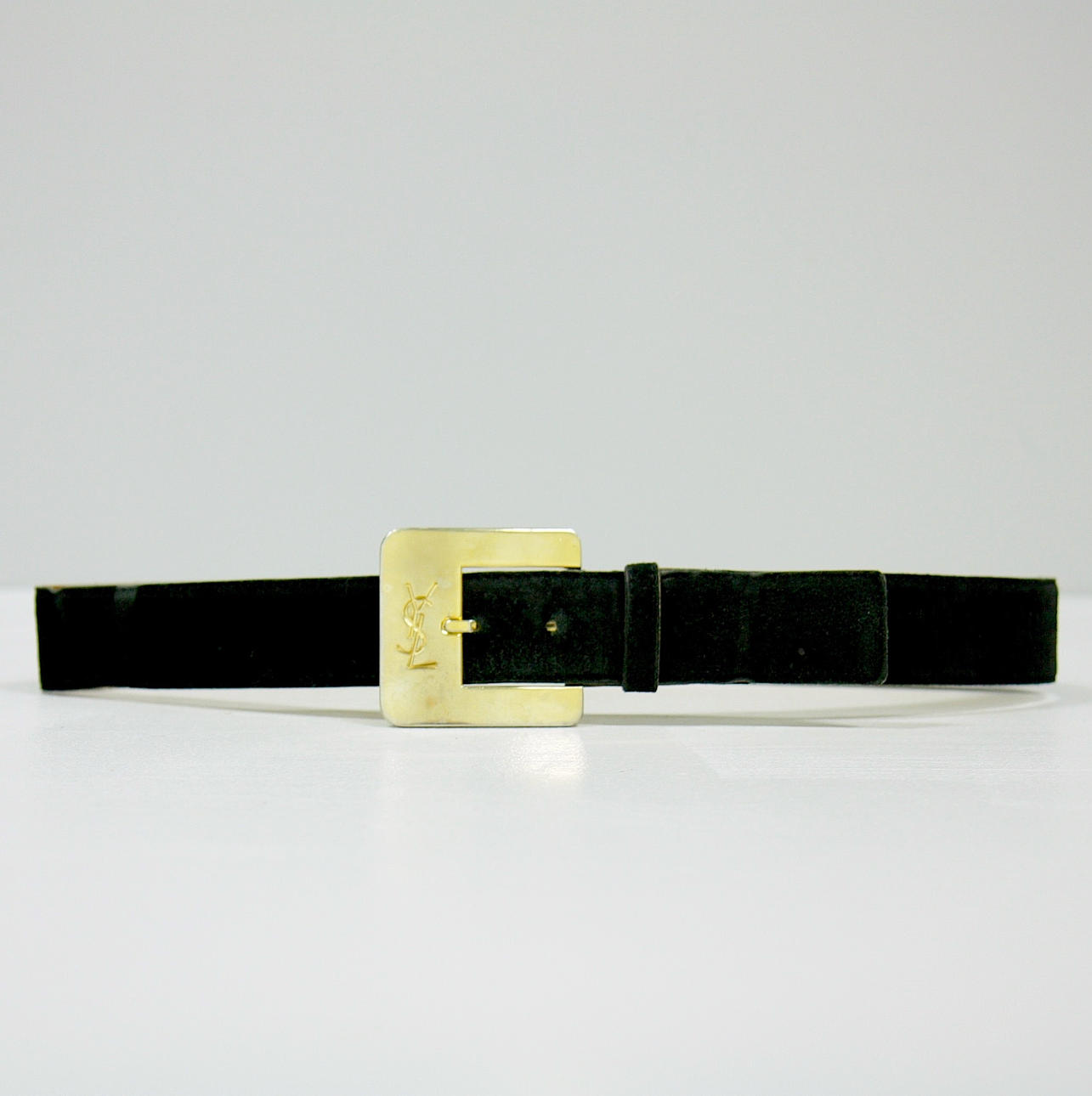 YVES SAINT LAURENT. Bälte.