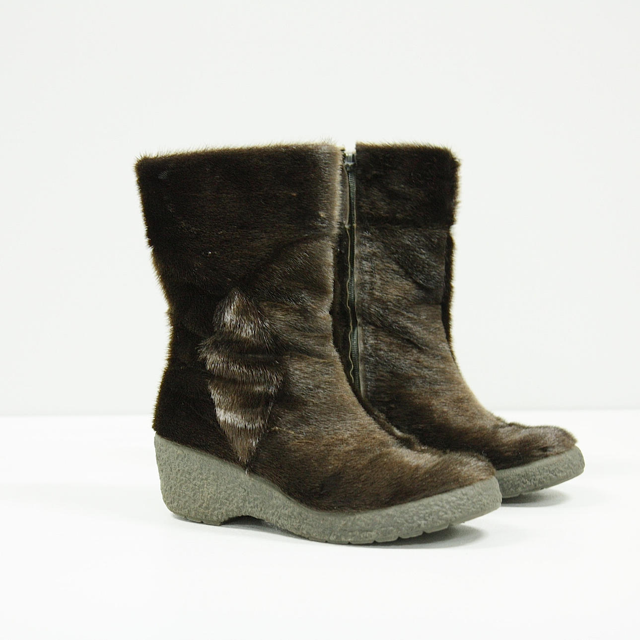 STIEFEL, Robbenfell, Größe 39.