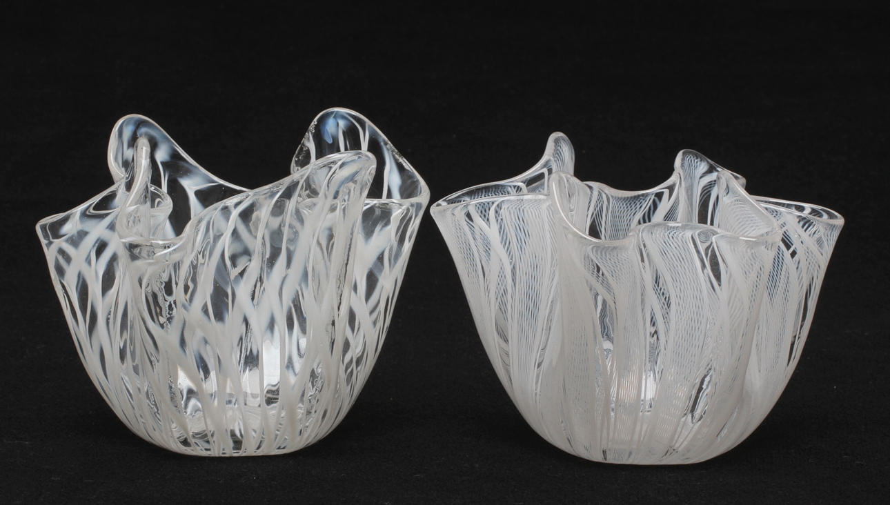 NÄSDUKSSKÅLAR 2 st, glas, Venini Murano Italien, sign.