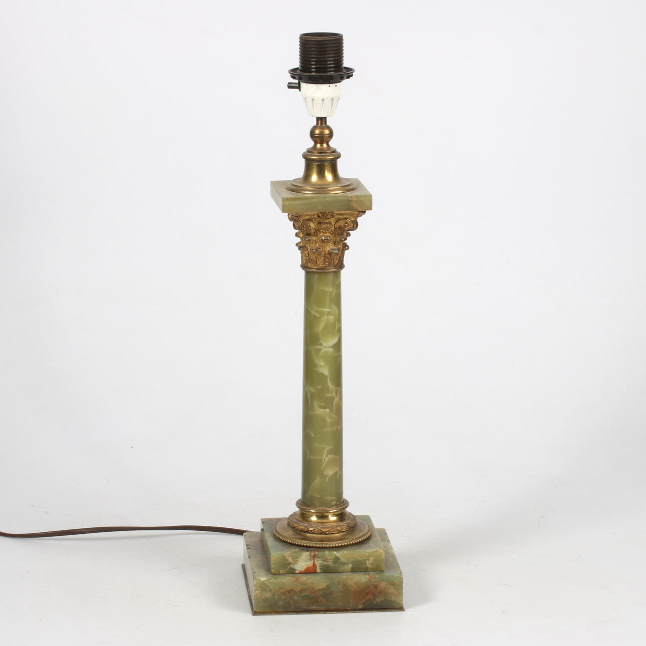 VELA COLUMNA, alabastro, latón, 1900.