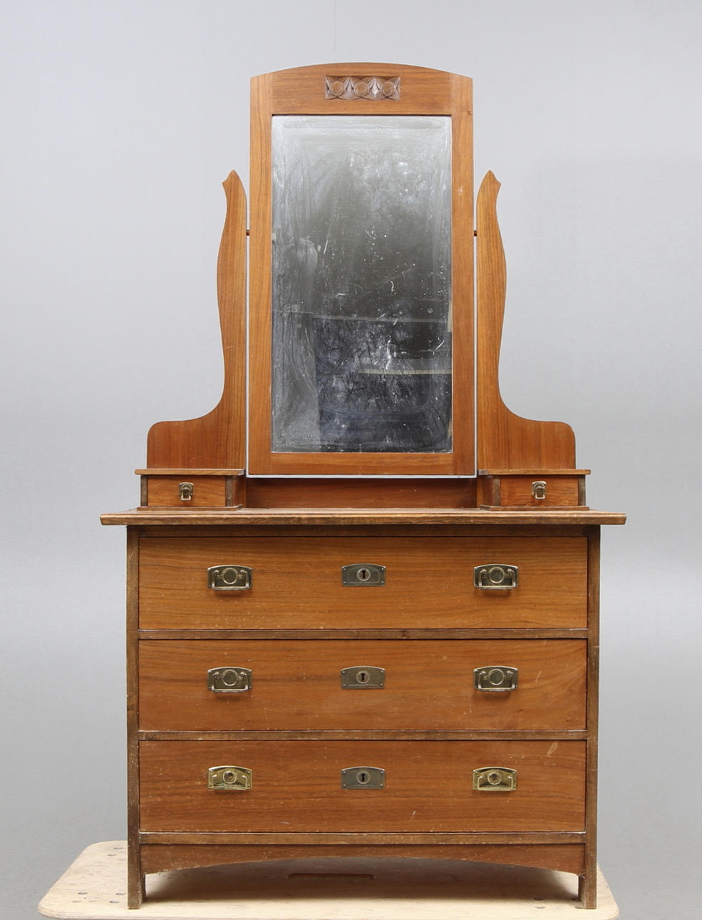 SPEGELBYRÅ, 1900-talets första kvartal.