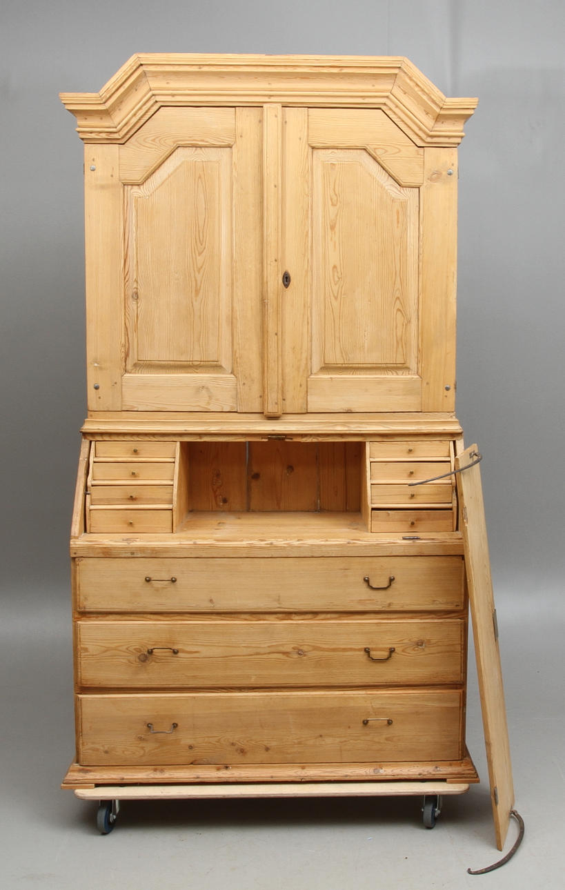 SKRIVSKÅP, 17/1800-tal.