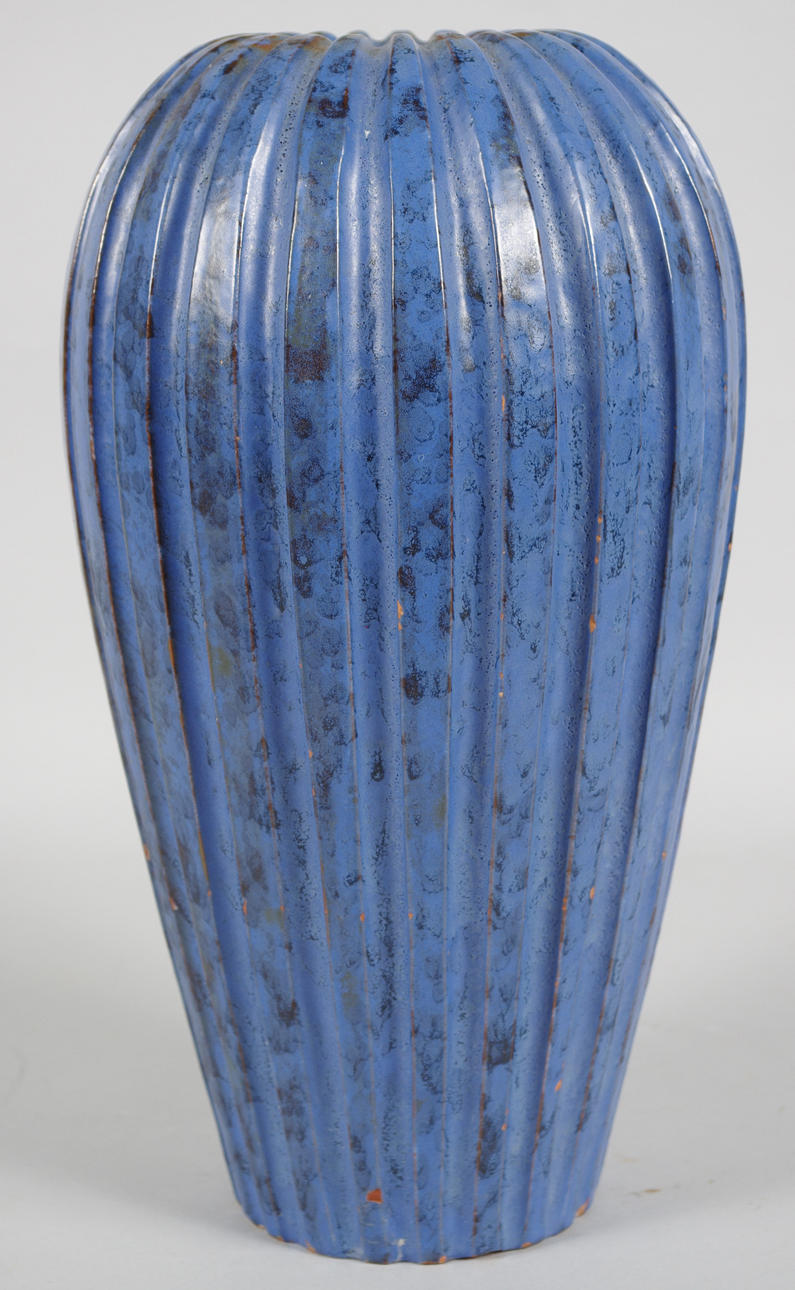 KERAMIKVAS, Vicke Lindstrand, Uppsala-Ekeby.