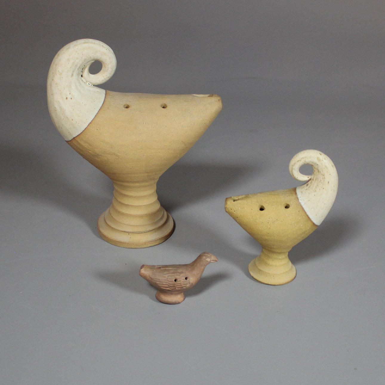 LERGÖKAR, 3 st keramik bla Sofia Nilsson Ängelholm.