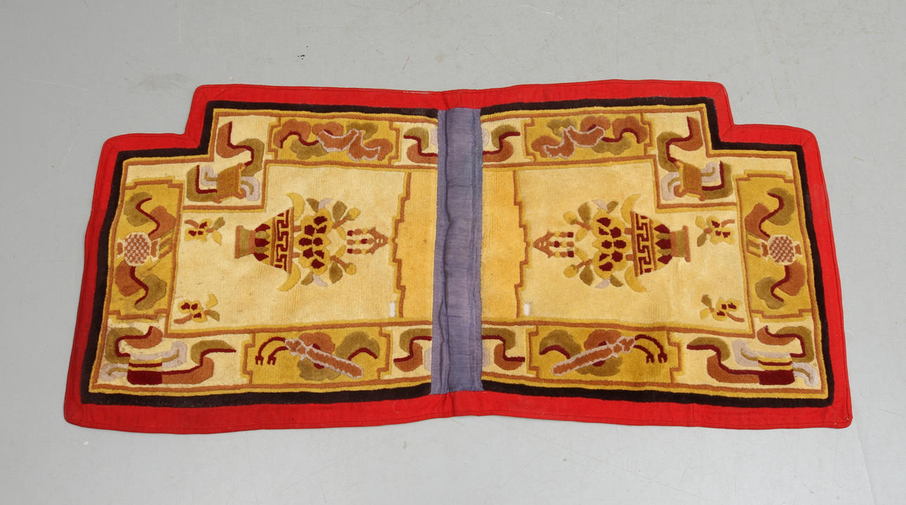 MATTA/SADELTÄCKE, Kina/Tibet. ca 137 x 61 cm.