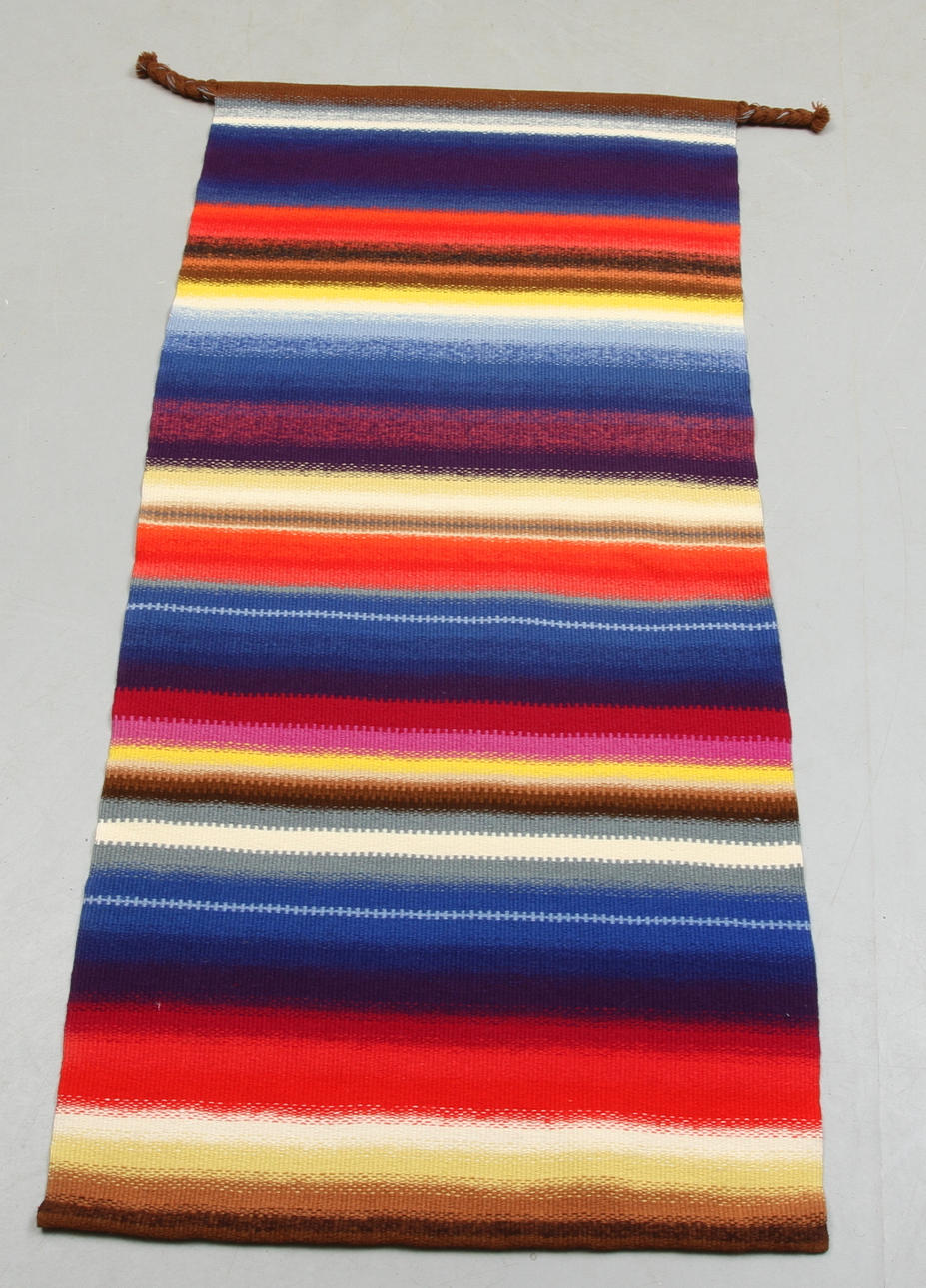 VÄGGBONAD, väv, "Revontulet", design Eva-Irmeli Oksanen, Pauliinan kotityö, Kouvola, Finland.