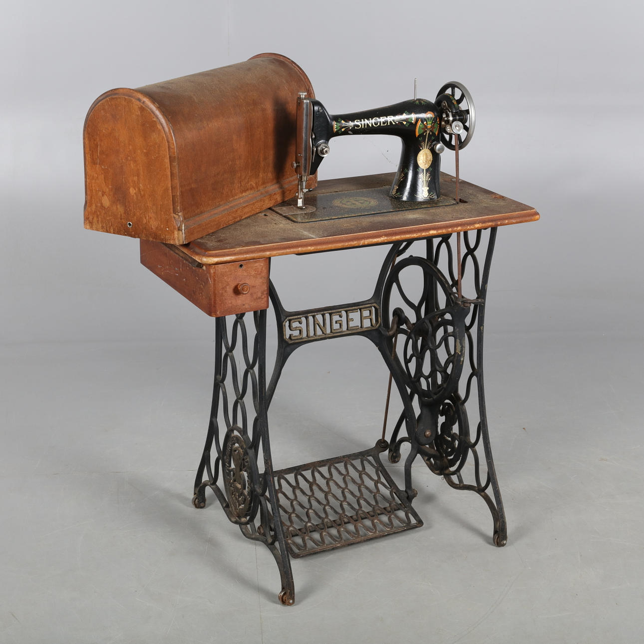 SYMASKIN, Singer, 1900-talets första hälft.