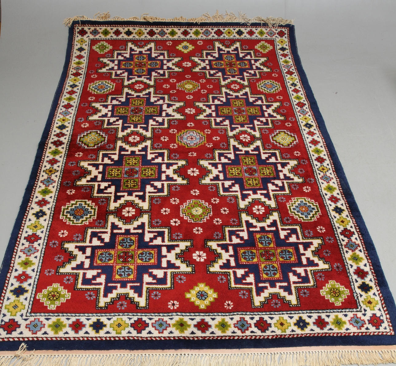 MATTA, orientalisk, ca 253 x 158 cm.