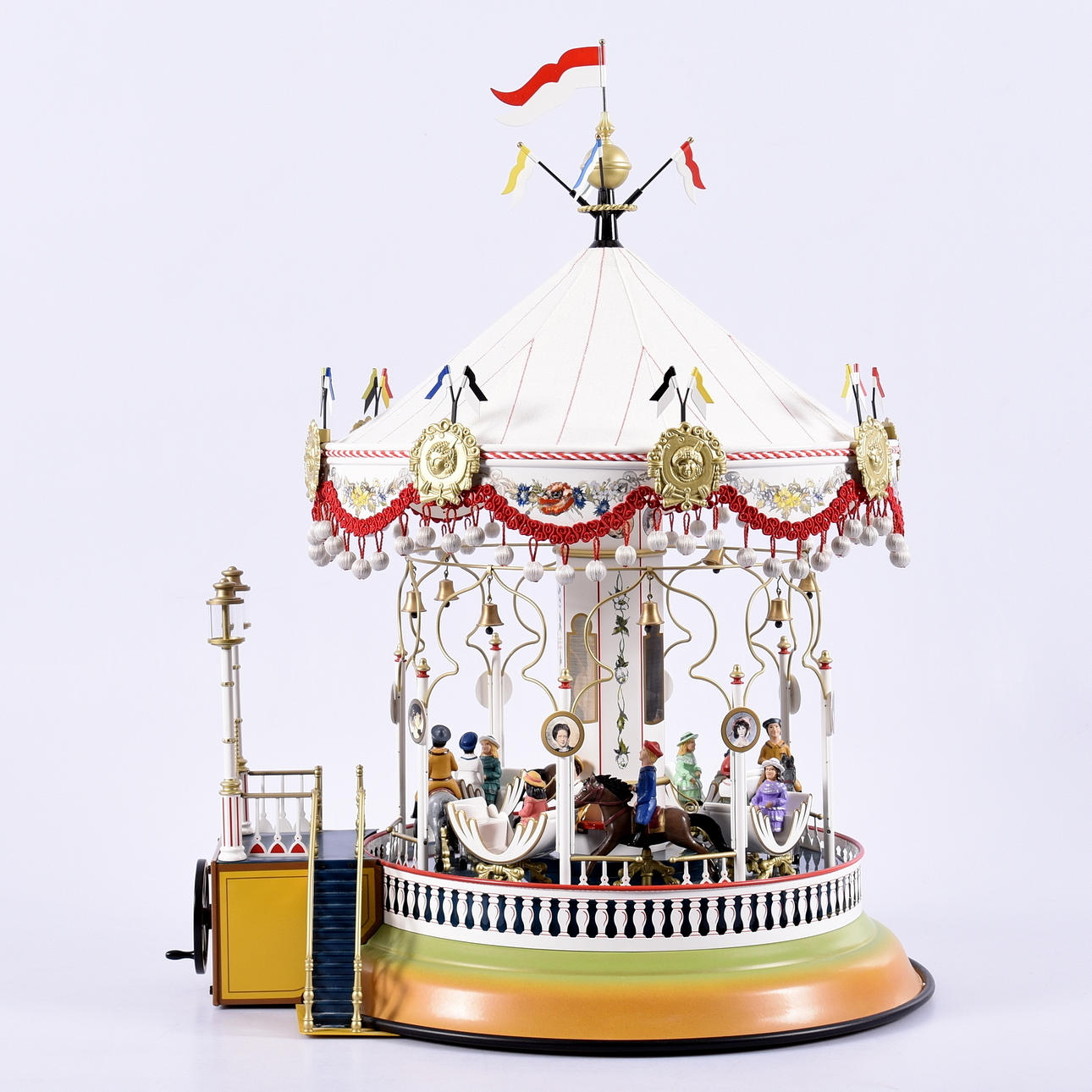 MÄRKLIN Karusell 16121, omkring år 2000, replika.