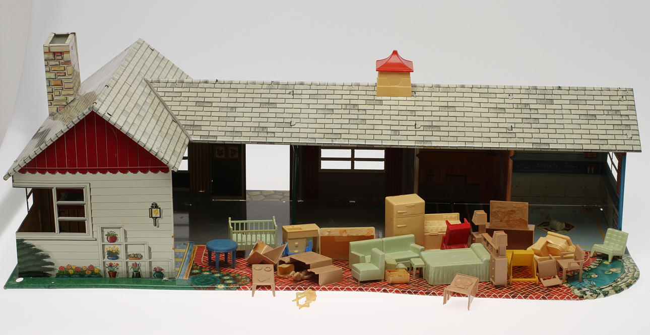 DOCKSKÅP I PLÅT MARX U.S.A- 1950-tal MED DOCKMÖBLER.