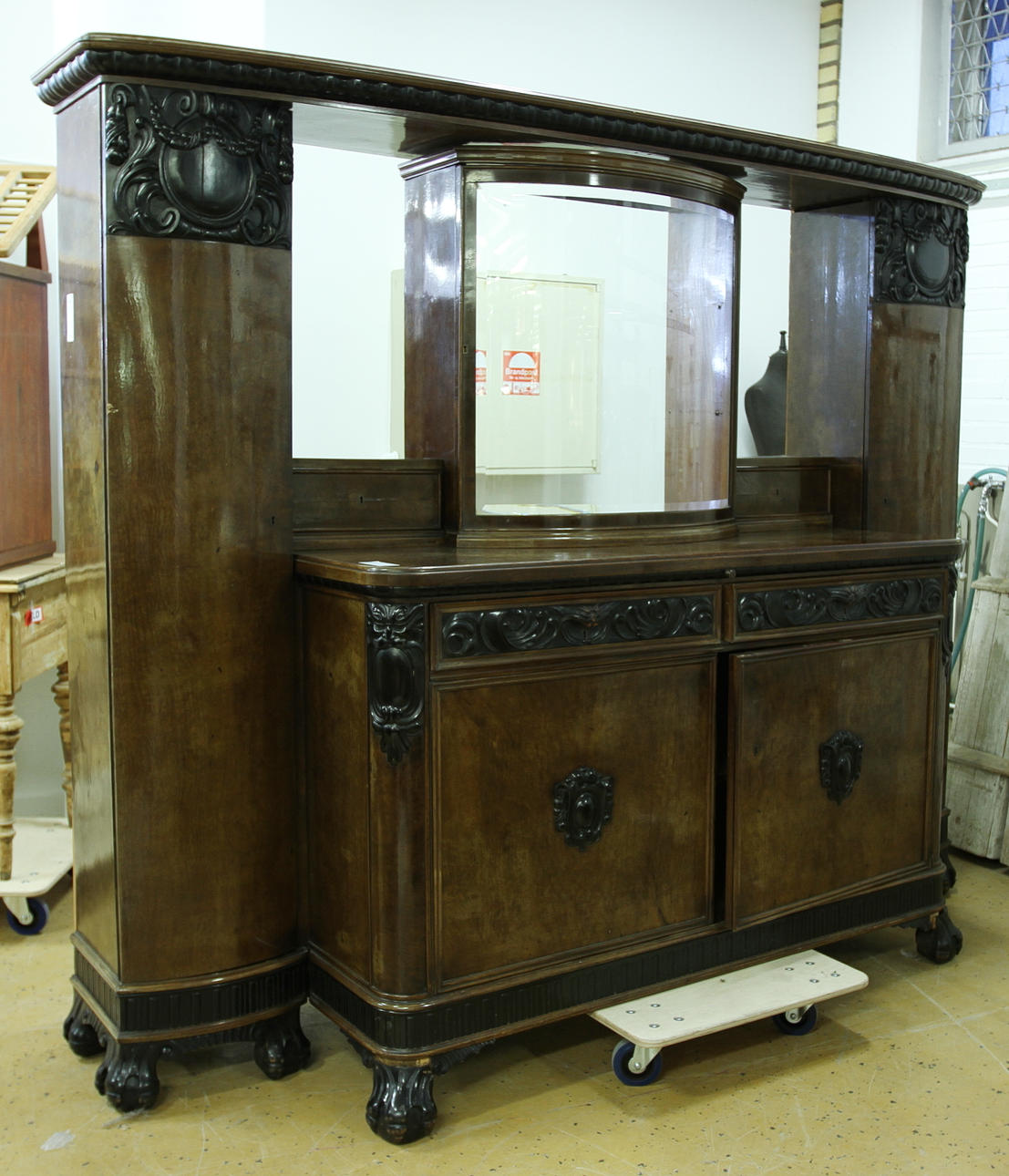 SALSSKÅP, mellaneuropa, tidigt 1900-tal.