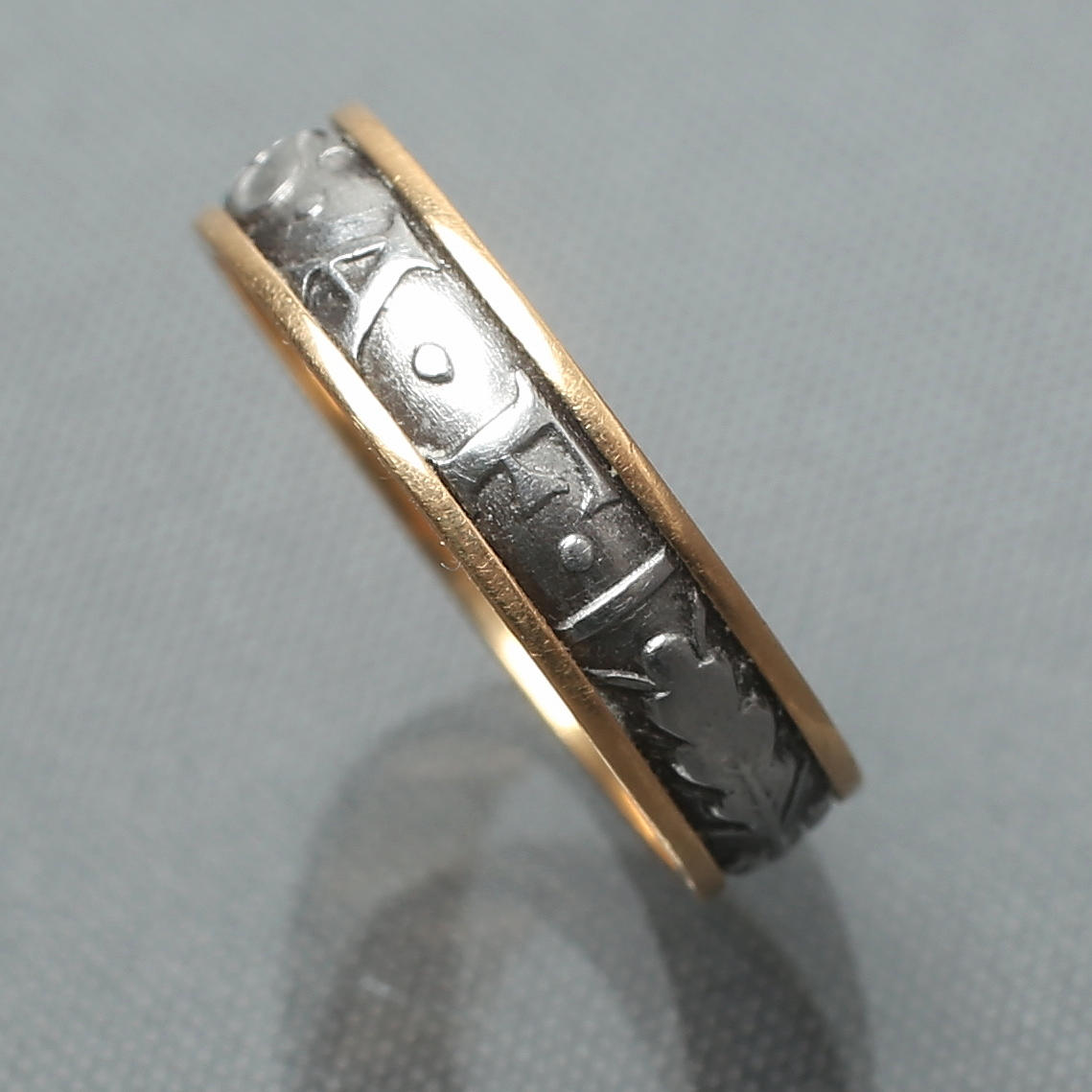 RING, 18K guld, Ivan Carlsson, Göteborg 1944.