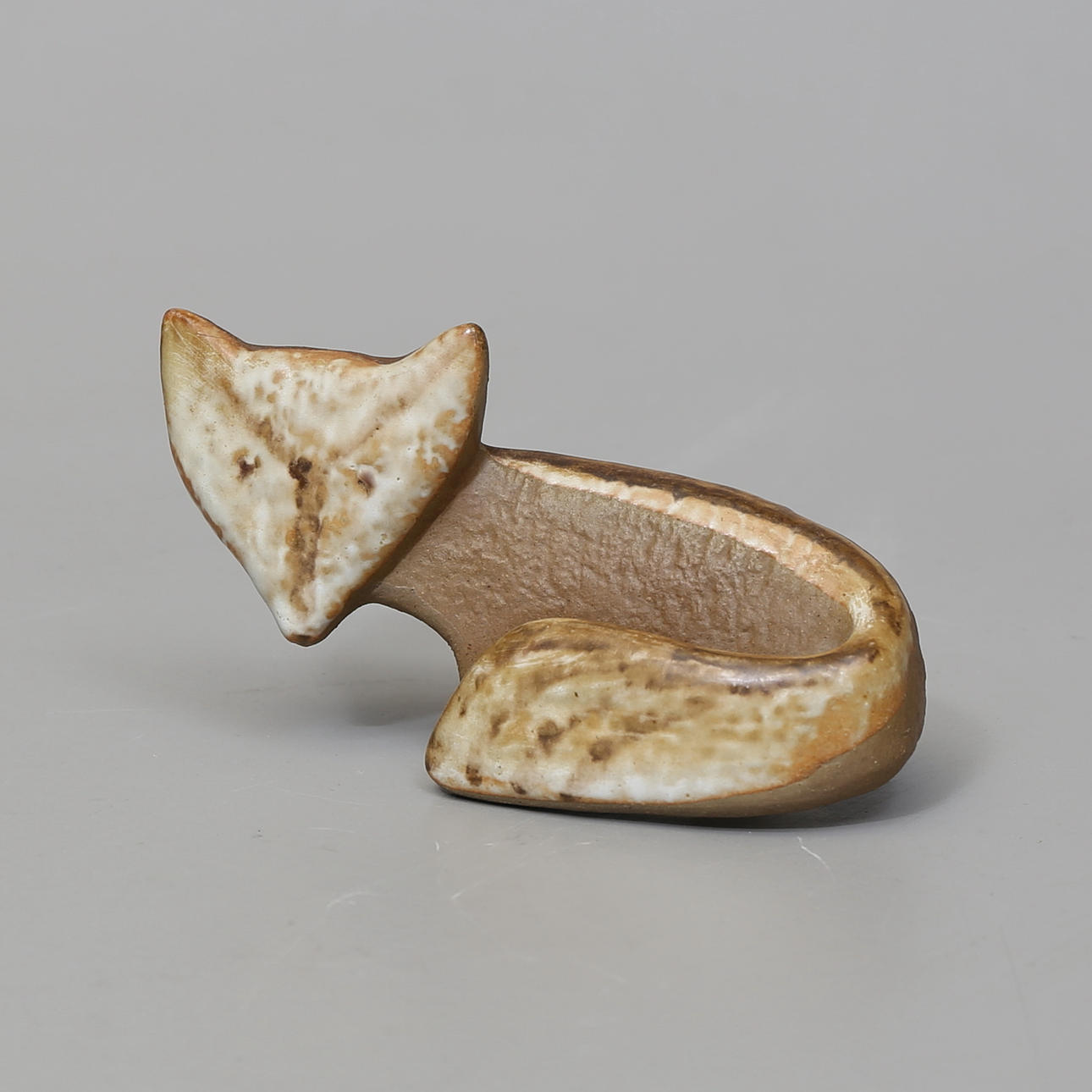 ÅSA LARSON. figurin, keramik, räv, Gustavsberg.