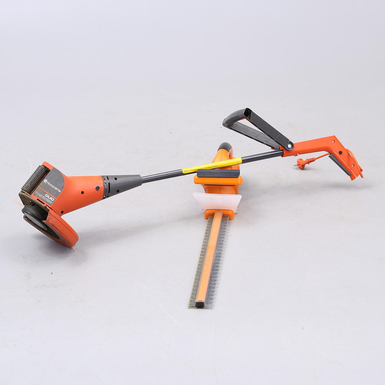 TRIMMERS, HEDGE SHEARS, Husqvarna, Selekta.