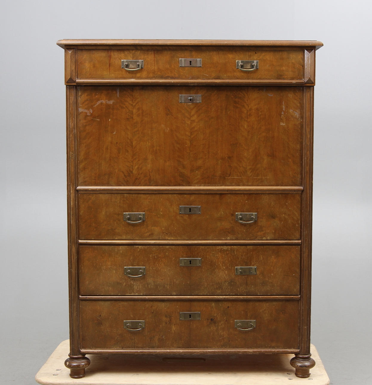 CHIFFONJÉ, tidigt 1900-tal.