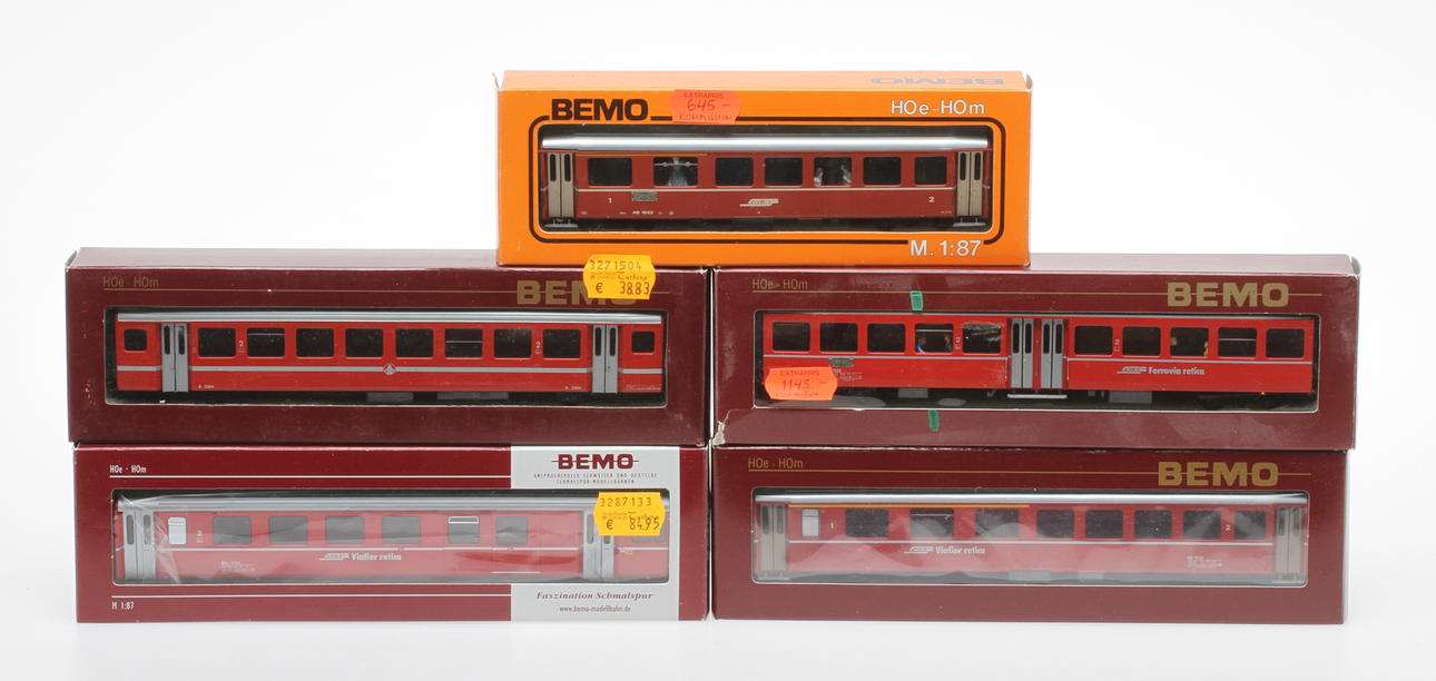MODELLTÅG BEMO 5 passagerarvagnar i originalkartong.