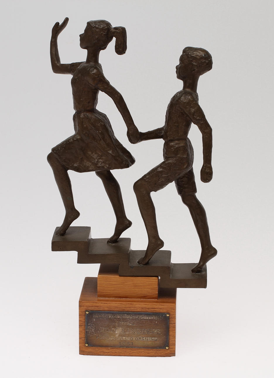 EMIL NÄSVALL. "Trappan", signerad och numrerad 211, brons.