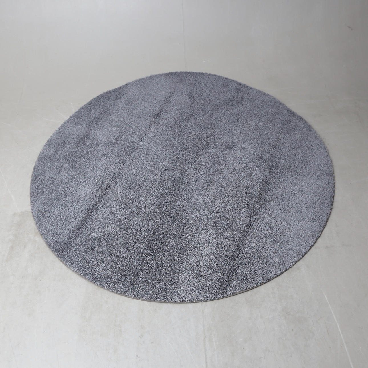 MATTA, JAB, Anstoetz, ca. 200x200 cm.