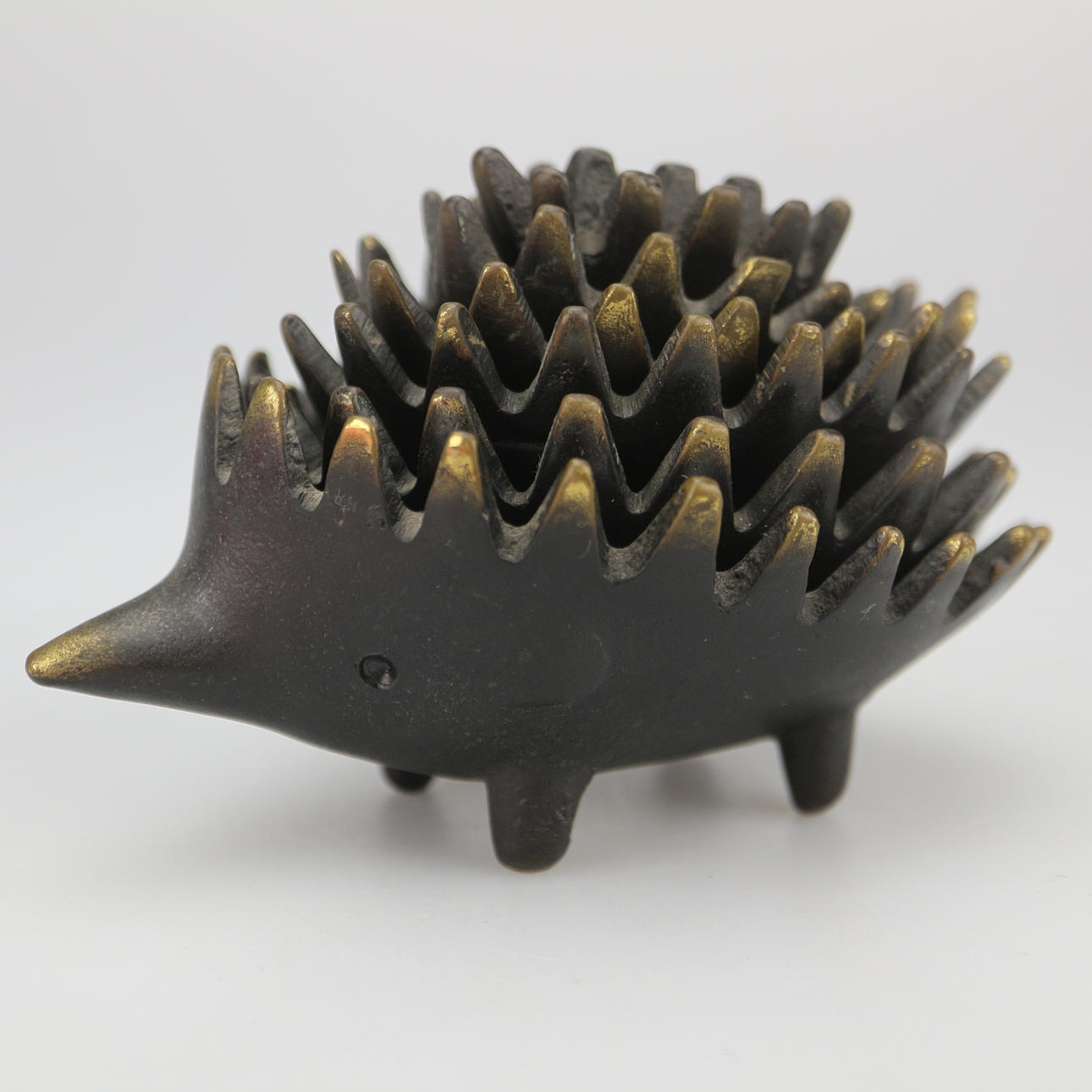 WALTER BOSSE. IGEL ASCHENBECHER.