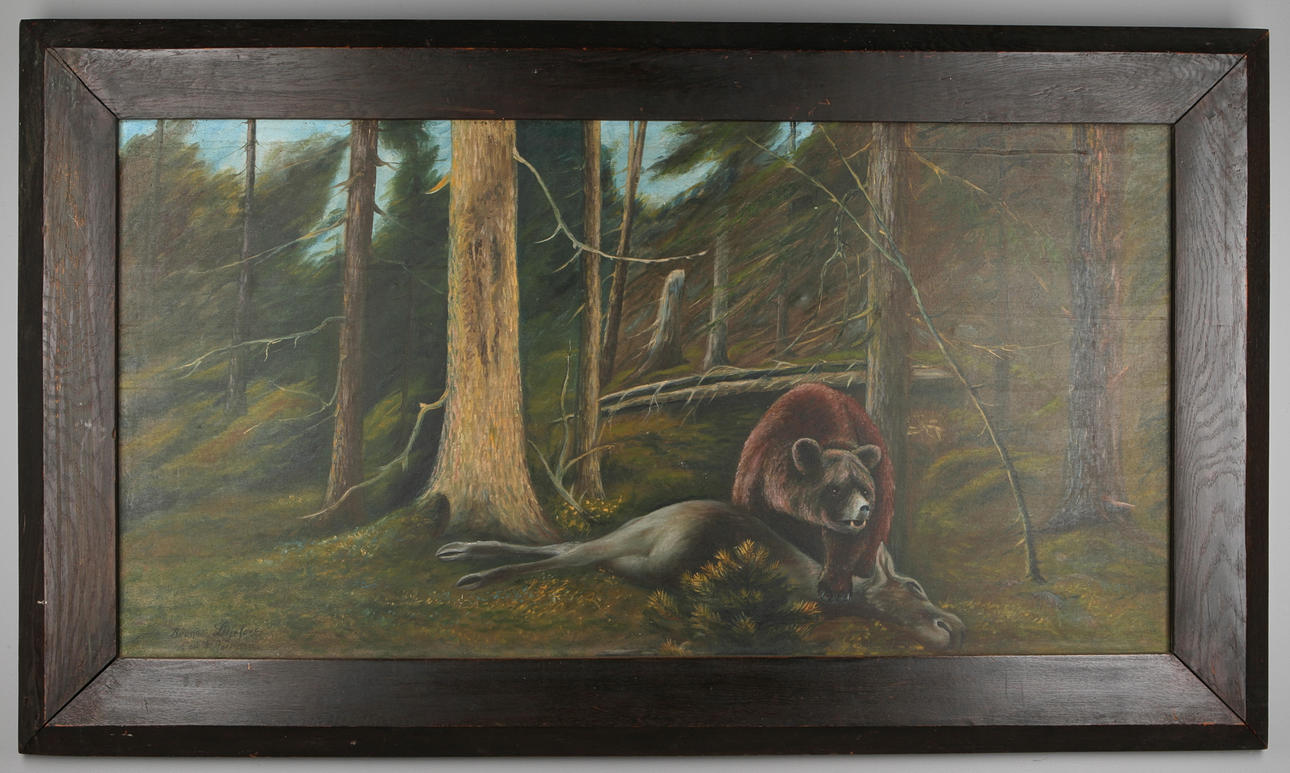 OKÄND KONSTNÄR. Björn med nedlagd älg, olja på duk, 1900-tal.