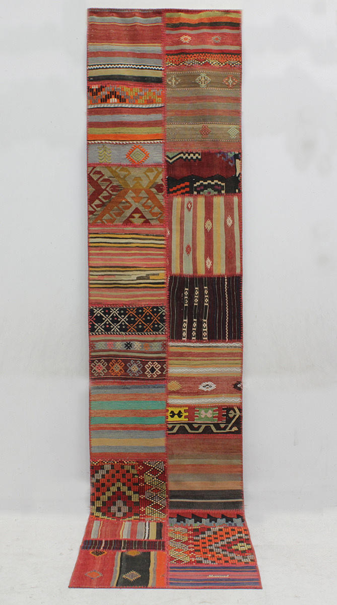 MATTA, Patchwork, 371 x 85 cm.