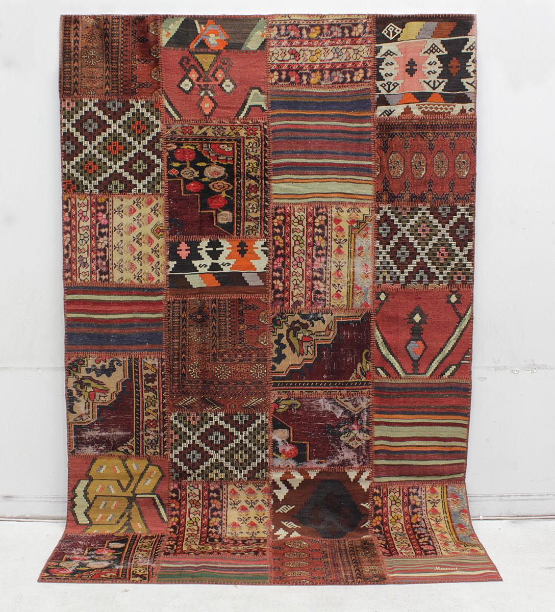 MATTA, Patchwork, 284 x 183 cm.