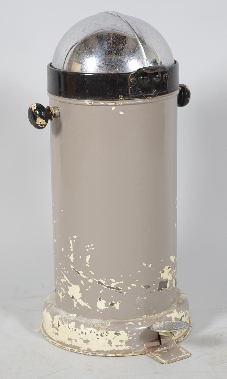 PEDALHINK, målad metall/krom, funkis.