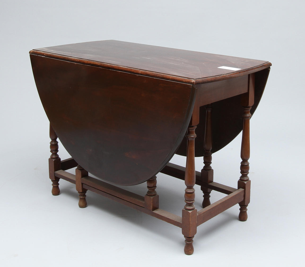 SLAGBORD, Barockstil, mahogny, 1900-tal.