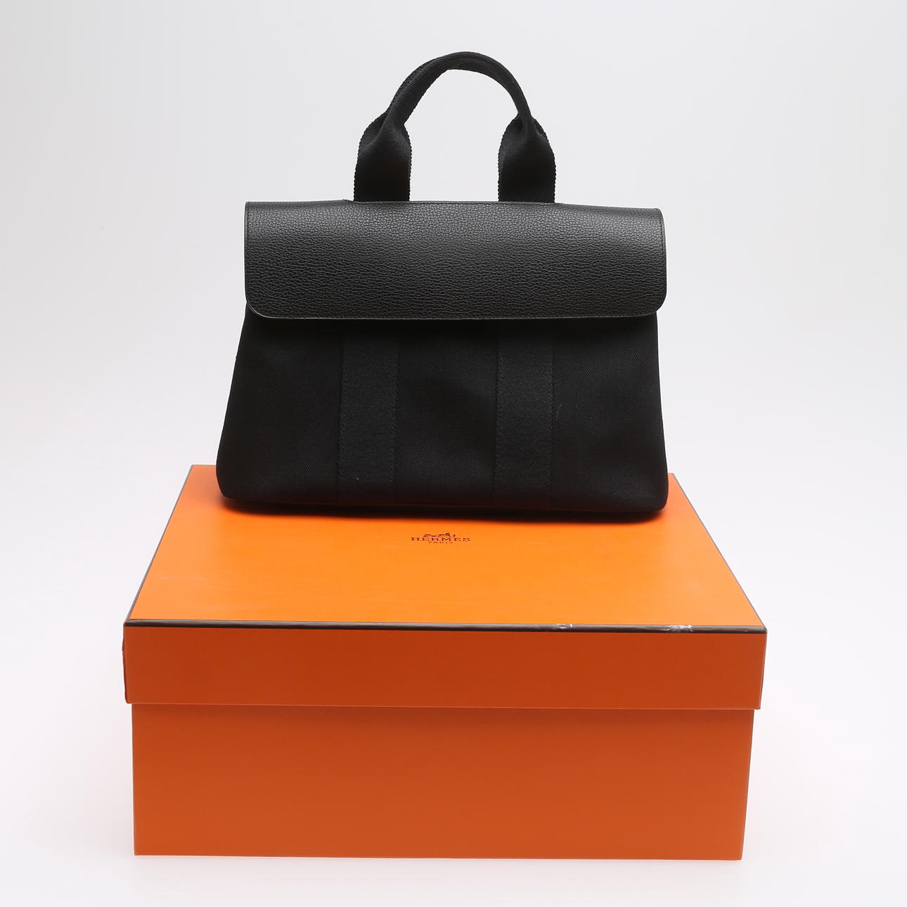 HANDBAG, HERMÈS, "Valparaiso", black herringbone pattern.