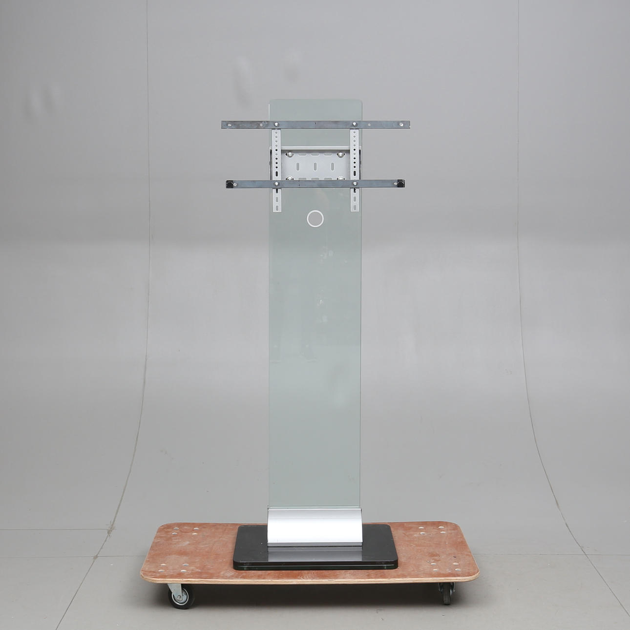 Mueble de televisión, años 2000.