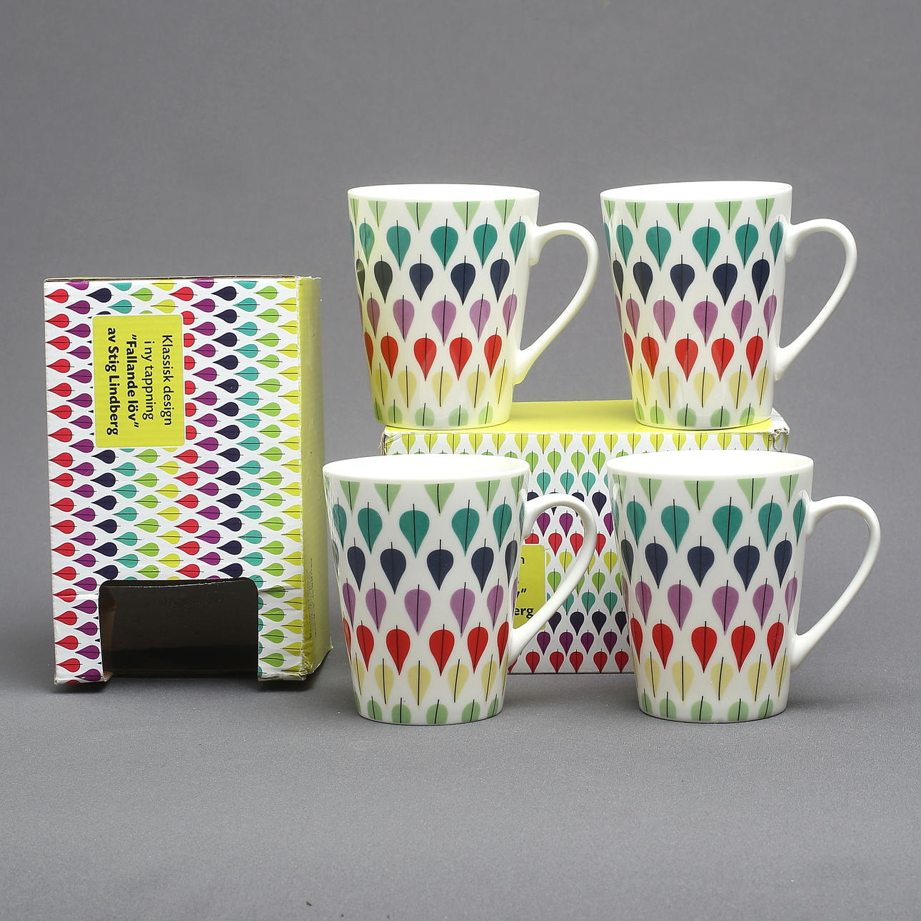 MUGGAR, 4 st, porslin, "Fallande Löv", Stig Lindberg.