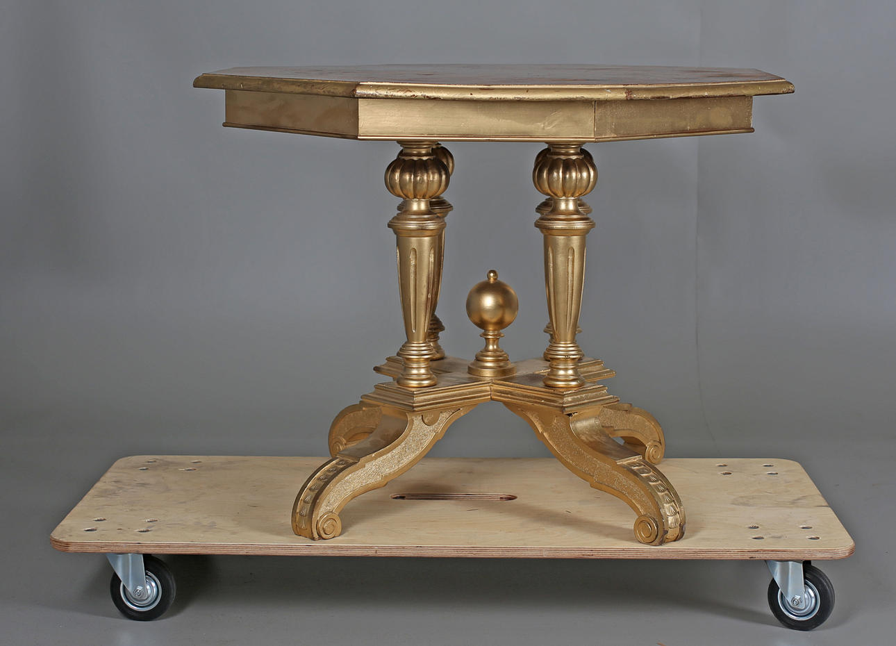 SALONGSBORD, nyrenässans, 1900-tal.