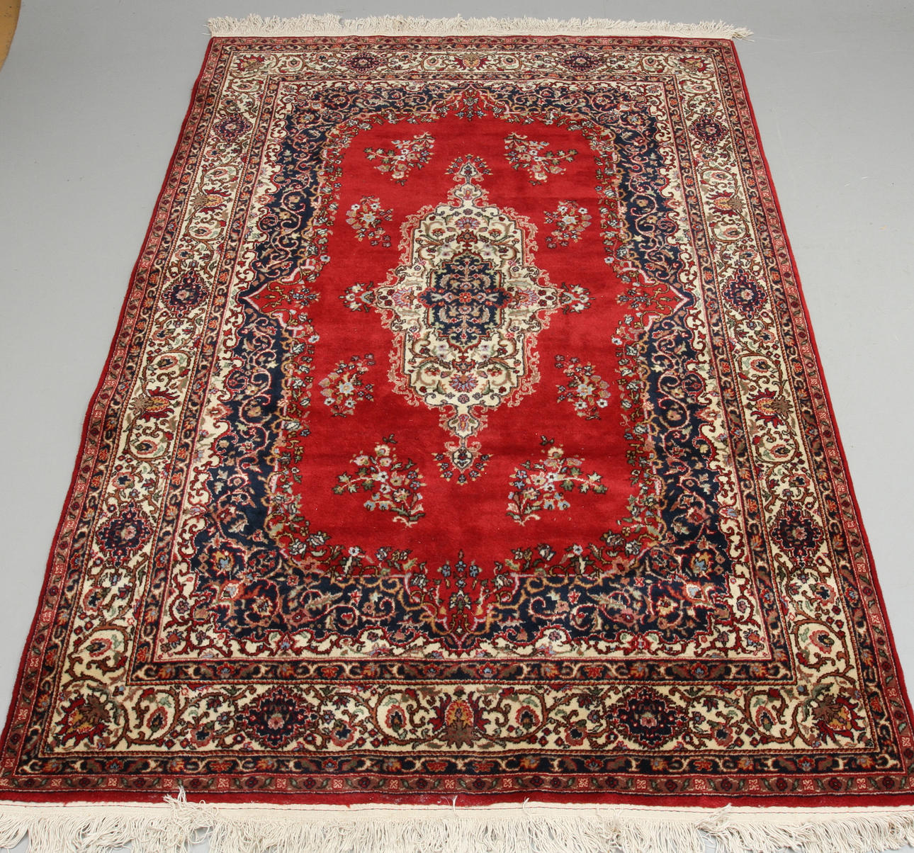 MATTA, orientalisk, ca 246 x 174 cm.