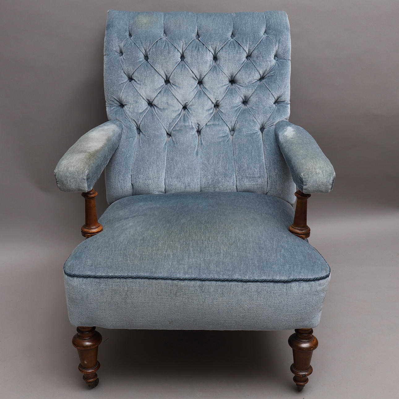 LÆNESTOL, hjul på forben.