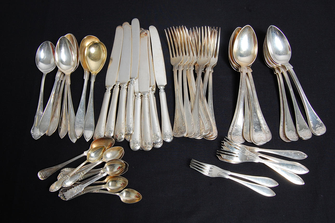 BESTICK, nysilver, ca 65 delar, bland annat Gammal Fransk.