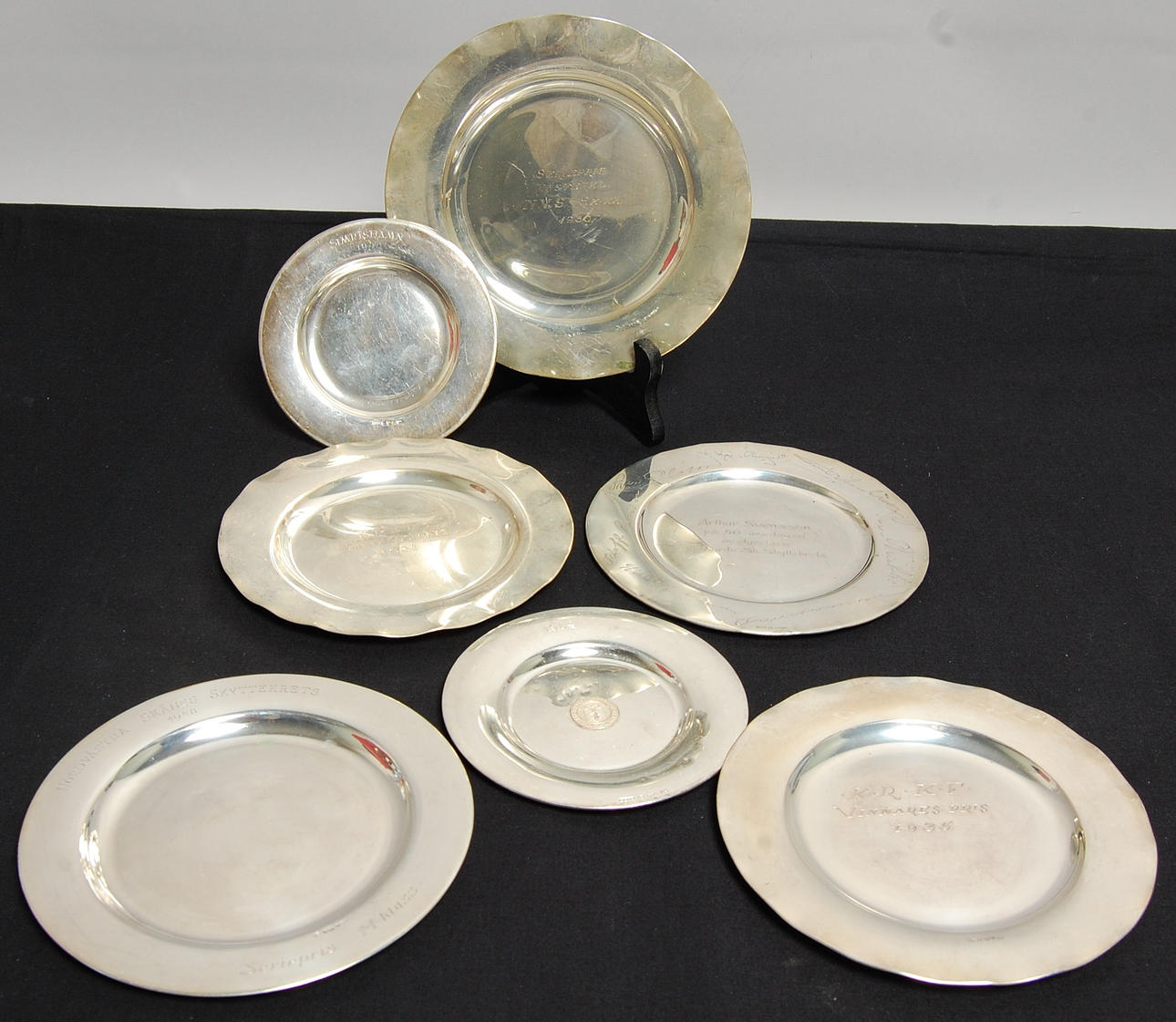 FAT/ PRISER, 7 st, silver, vikt 551 g.