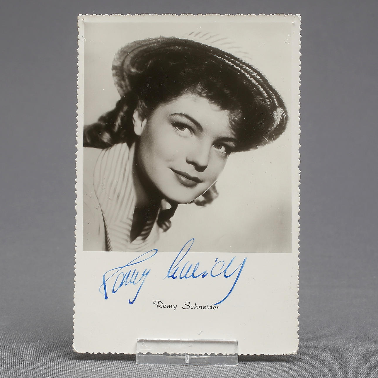 AUTOGRAMM. Romy Schneider (1938-1982).