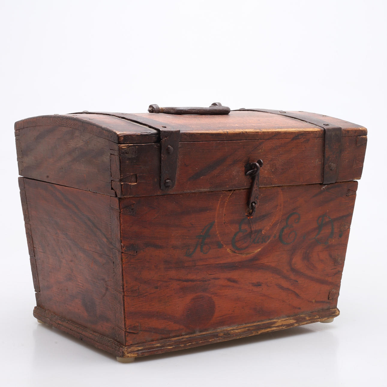 CHEST/CHEST, early 19th century.