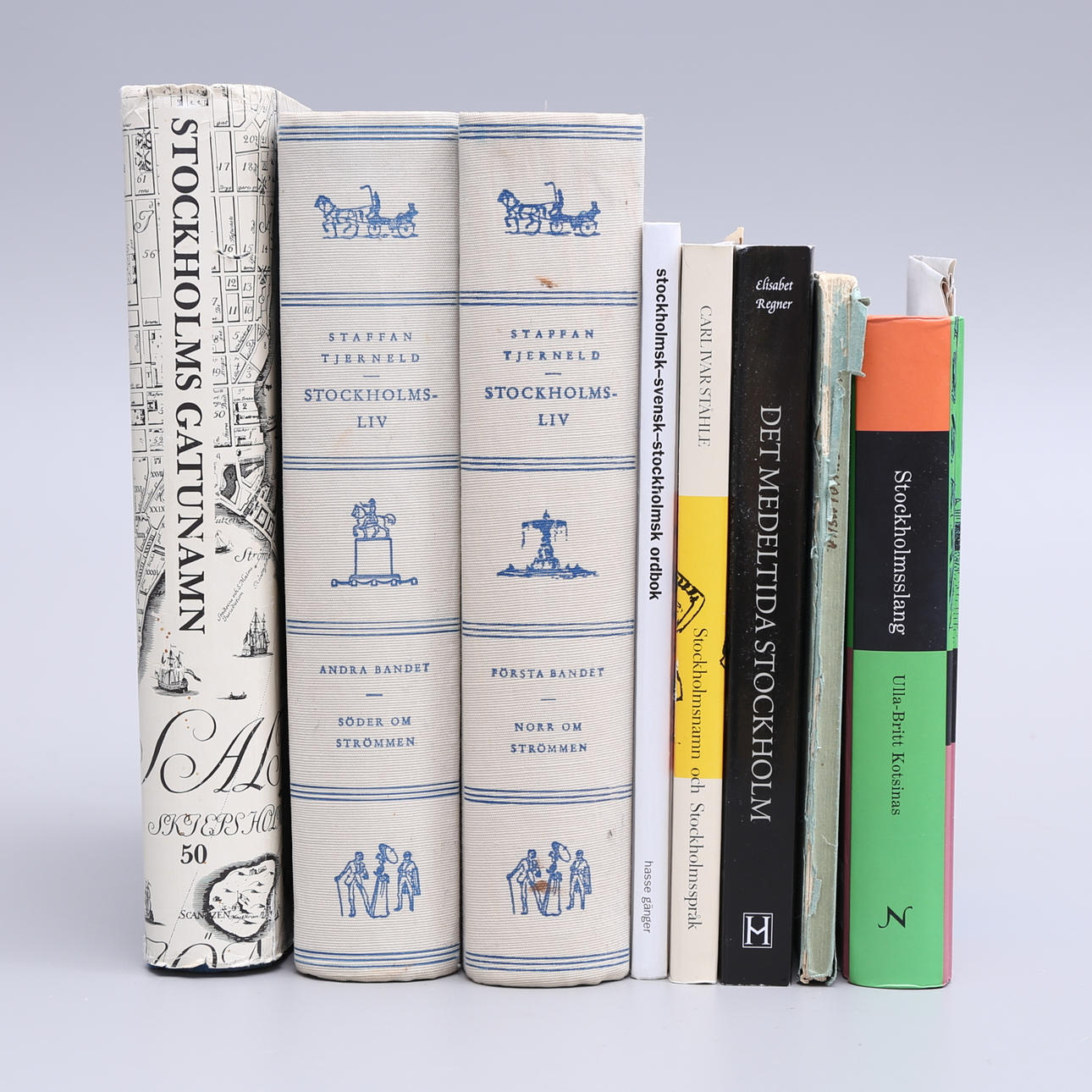 LIBROS, 8 uds., sobre Estocolmo.