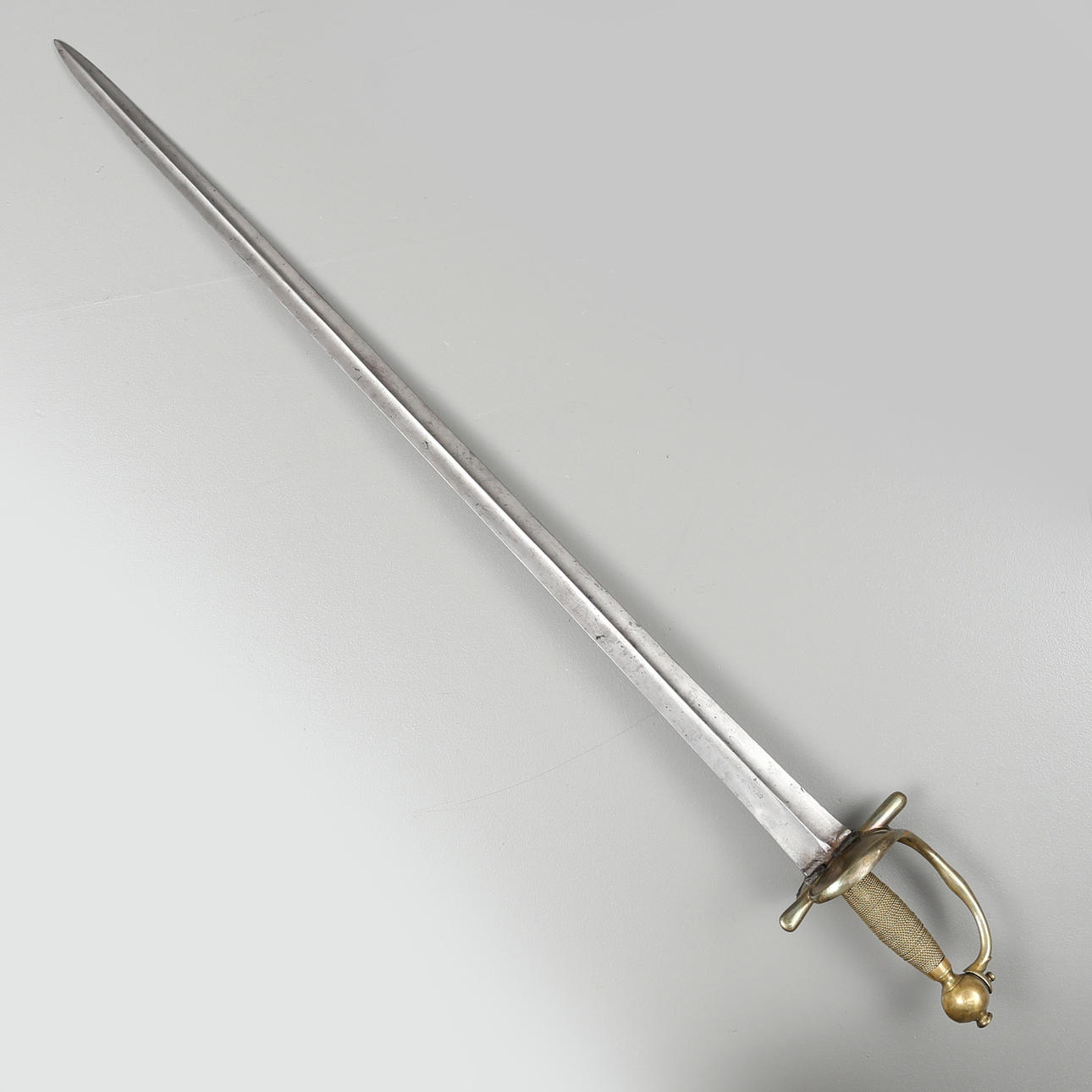 MANSKAPSVÄRJA para la caballería, siglo XVIII.