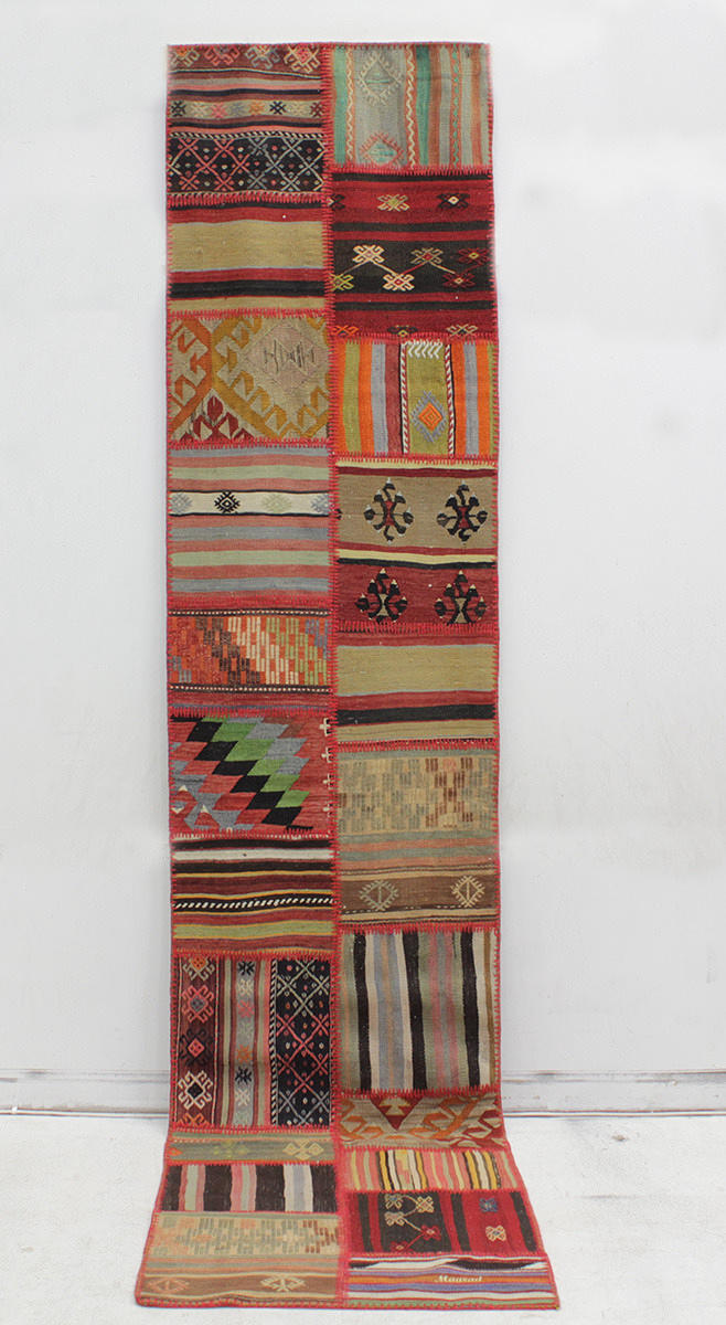 MATTA, Patchwork, 377 x 86 cm.