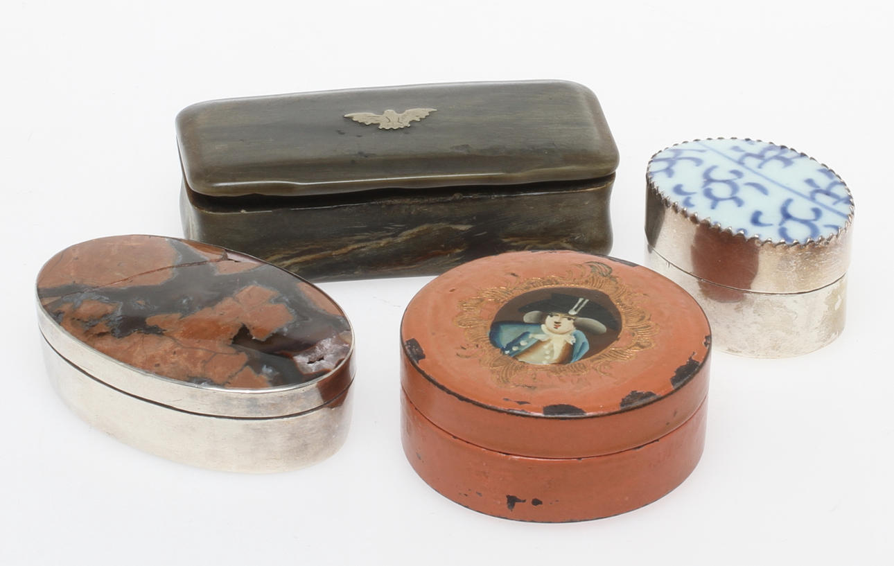 DOSOR 4 st, 18 och 1900-tal.