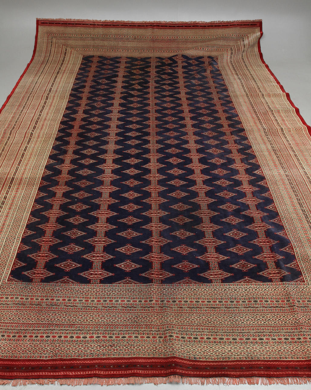 MATTA, orientalisk, ca 370 x 260 cm.