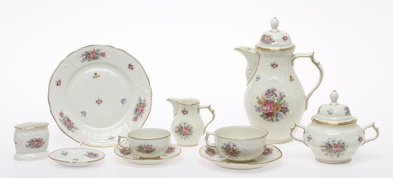 MOCCA- och KAFFESERVIS, ca 46 delar, "Sanssouci" Rosenthal.