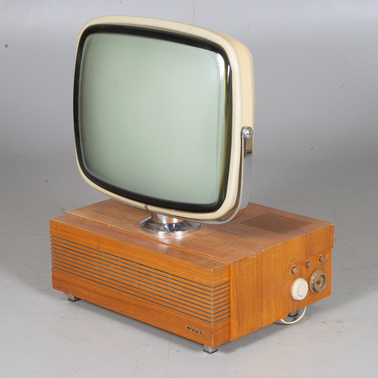 TV, "Mirror" Luxor, mid 20th century.