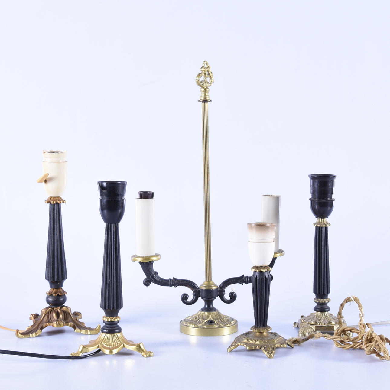 BORDSLAMPOR, 4-stycken, 1900-tal.