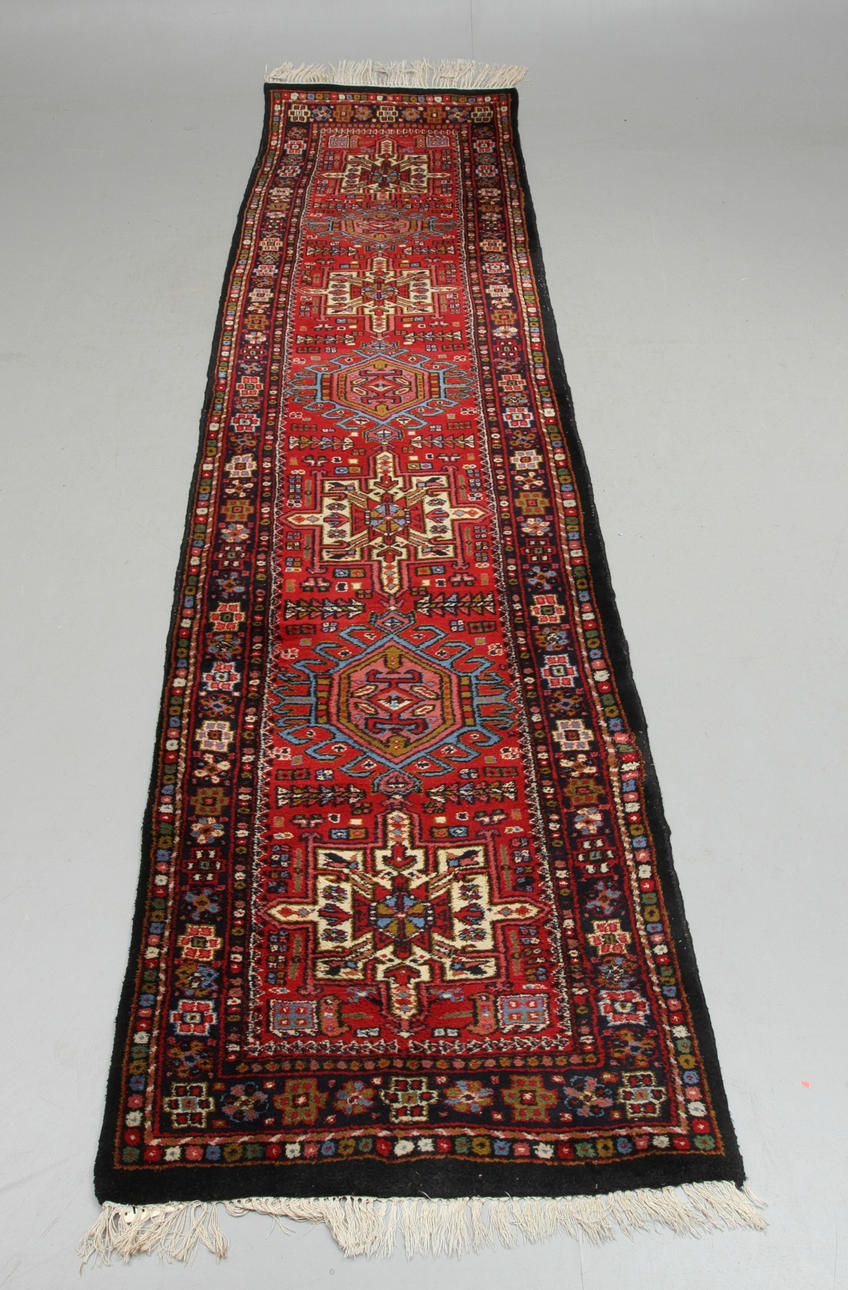 MATTA, orientalisk, galleri, ca 324 x 82 cm.