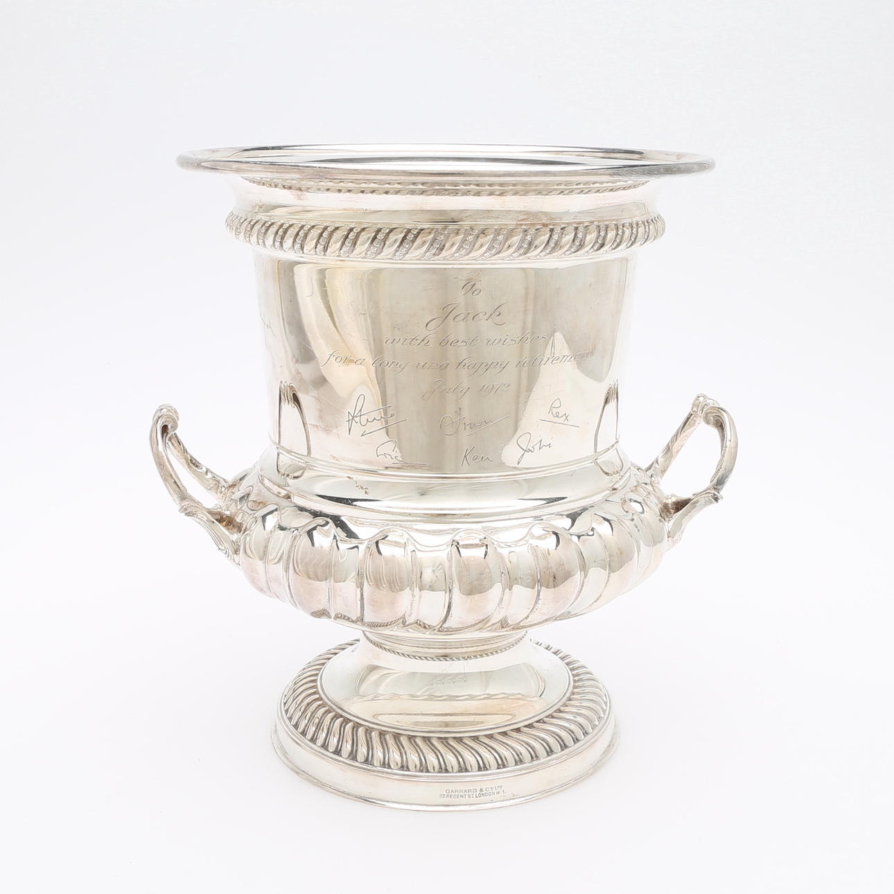 CHAMPAGNE COOLER, tin, with engraved gift engraving.