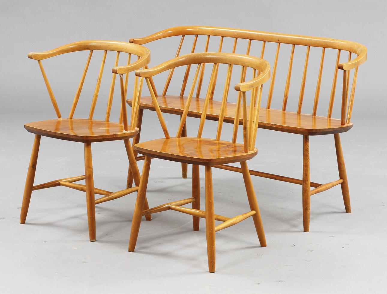 SOFFA samt KARMSTOLAR 2 st, Nesto, Nässjö stolfabrik, 1900-talets andra hälft.