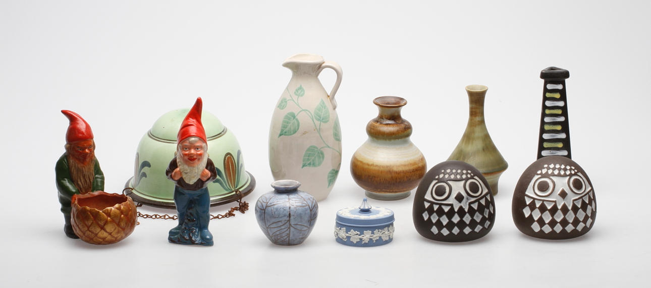 KERAMIKFÖREMÅL, 11 delar, bl.a. Höganäs, Ekeby.